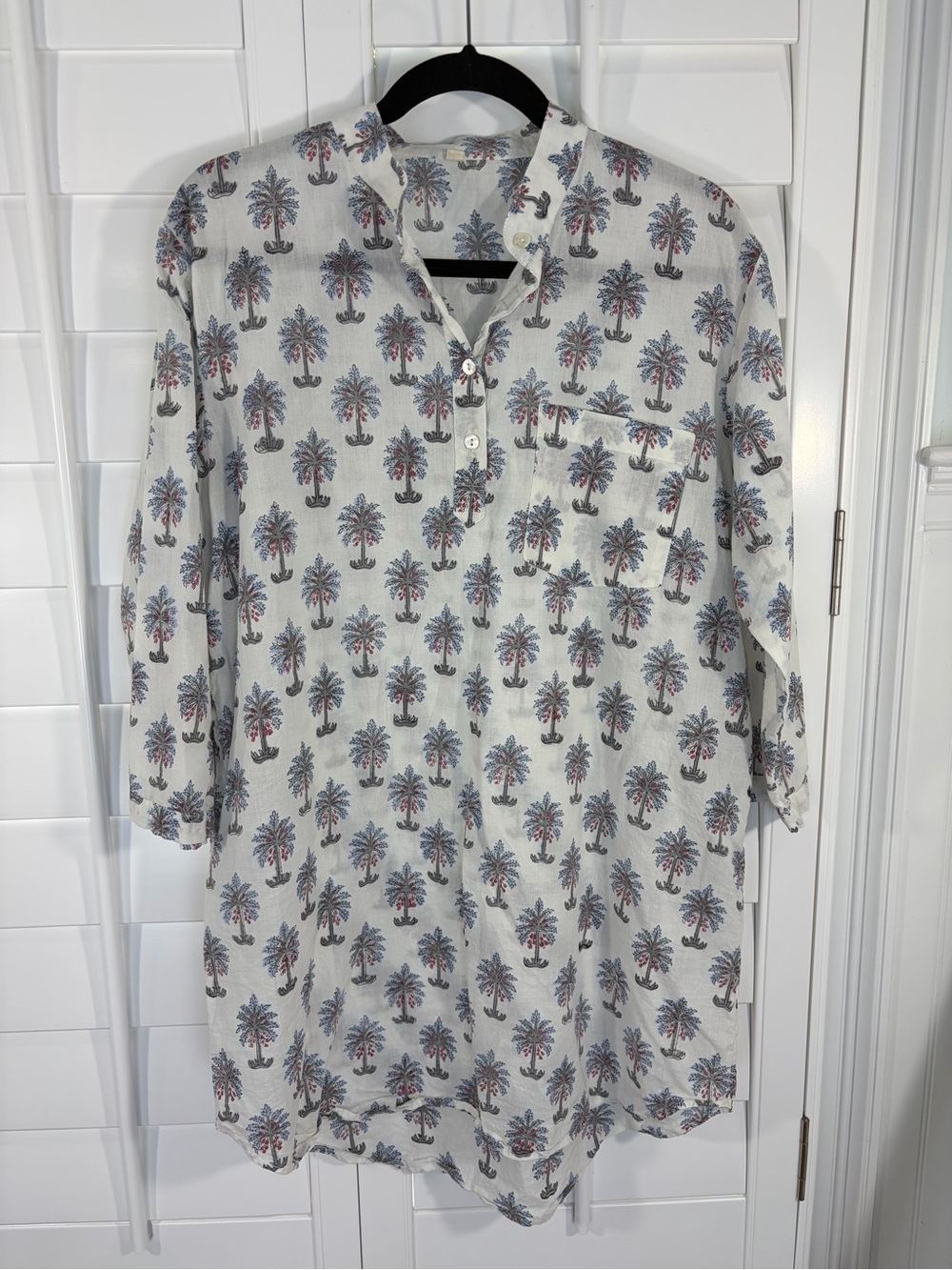 Lightweight White Palm-Print Longline Henley Shirt Tunic (L)